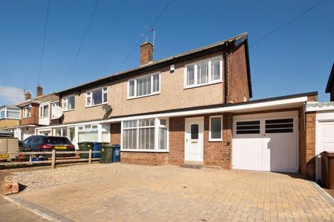 3 bedroom semi-detached house to rent, Holystone Avenue, Gosforth, Newcastle Upon Tyne