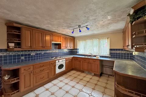 65 Beeches Road, Walsall, WS3 1EZ