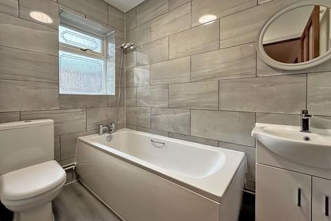 65 Beeches Road, Walsall, WS3 1EZ