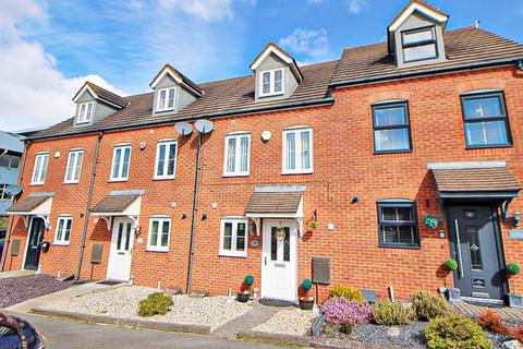 3 bedroom townhouse for sale, Goodrich Mews, UPPER GORNAL, DY3 2FB