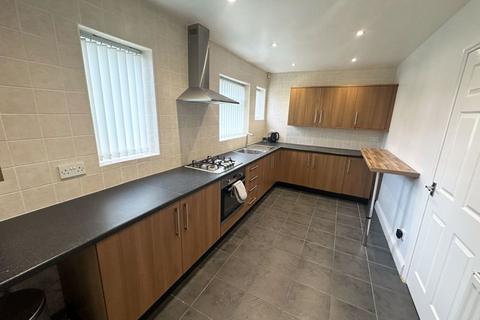 2 bedroom semi-detached house to rent, Tynemouth Road, Wallsend