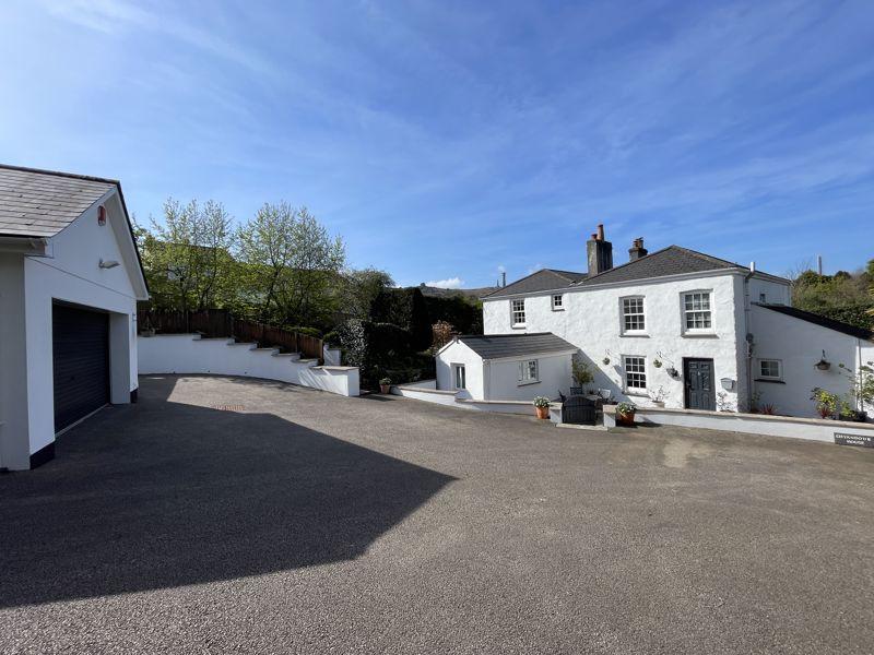 Garage And Parking