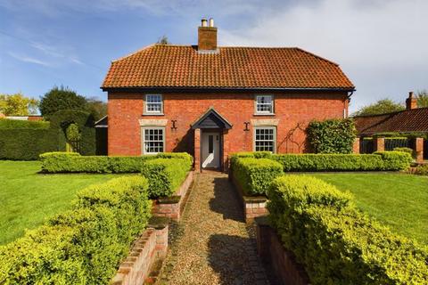 4 bedroom character property for sale, Calceby House, 110 Main Road, Hundleby, Spilsby