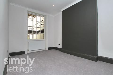 2 bedroom flat to rent, Oriental Place, Brighton