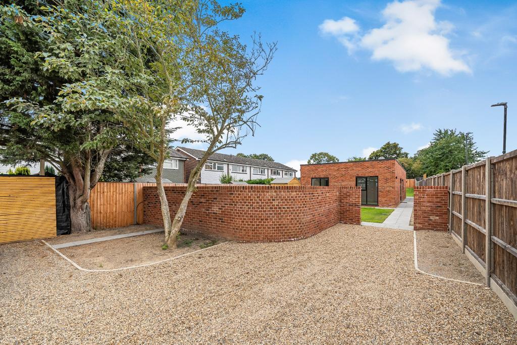 Old Farm Avenue, Sidcup, DA15 3 bed bungalow for sale £685,000