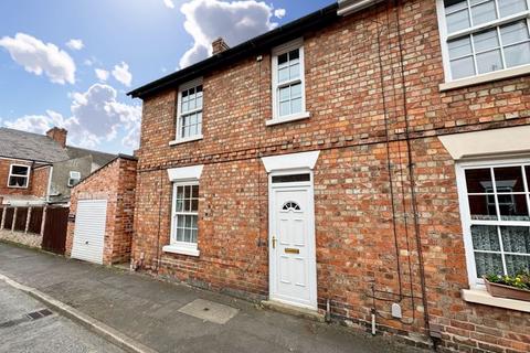 3 bedroom end of terrace house for sale, Robertson Road, Grantham