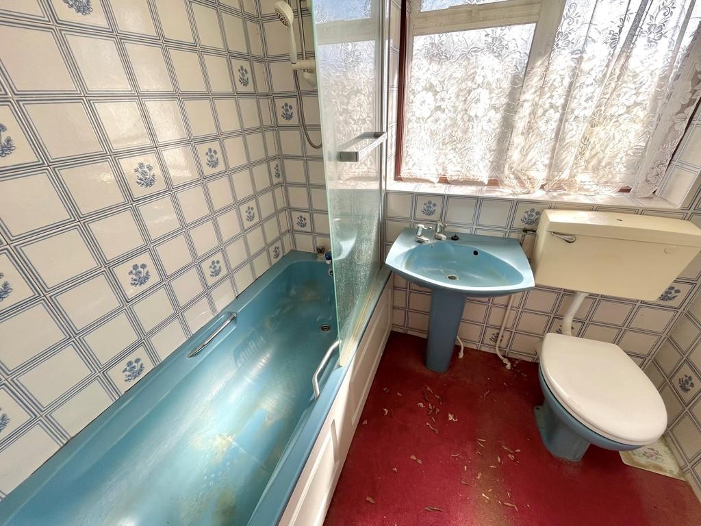 37 Jubilee Avenue Bath