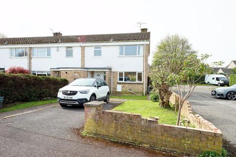 3 bedroom end of terrace house to rent, Moorfield Road, Backwell BS48