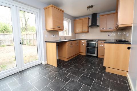 3 bedroom townhouse for sale, Kingfisher Drive, Barnsley S73