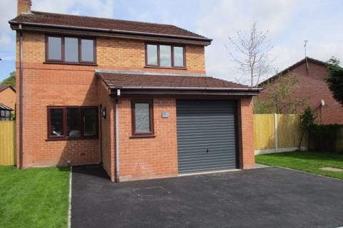 3 bedroom detached house to rent, Glascoed Way, Wrexham