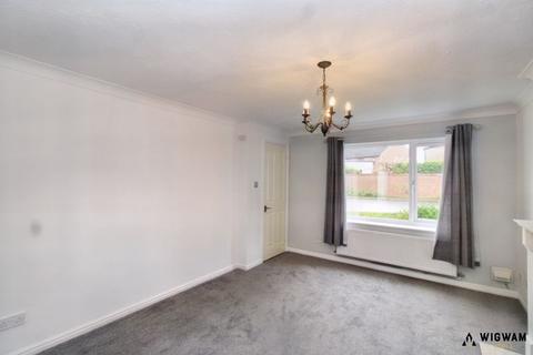 3 bedroom semi-detached house for sale, West Grove, Hull, HU4