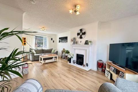 2 bedroom end of terrace house for sale, Glendale Place, Ayr