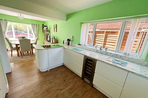 The Creg Walcot Lane, Drakes Broughton, Pershore, WR10 2AJ