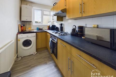 2 bedroom flat to rent, Alton Mews, Canterbury Street, Gillingham, ME7