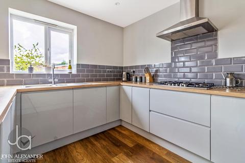 41 Maldon Road, Tiptree, Colchester, CO5 0TS