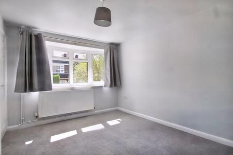 2 bedroom end of terrace house to rent, Thoresby Avenue, Gloucester GL4