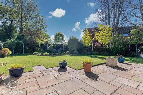 4 bedroom detached bungalow for sale, Chapel Road, Stanway