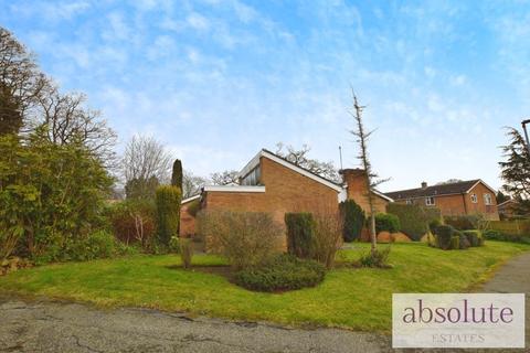 3 bedroom bungalow for sale, The Bury, Pavenham Village, Bedfordshire