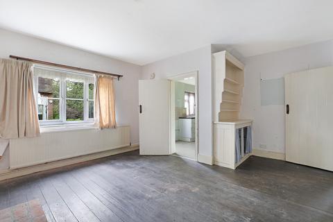 1 Crown Hill, Waltham Abbey, EN9 3TF