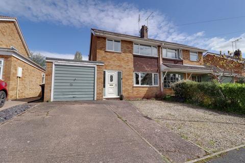 6 Elm Close, Great Haywood, Stafford, ST18 0SP