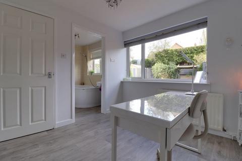 6 Elm Close, Great Haywood, Stafford, ST18 0SP