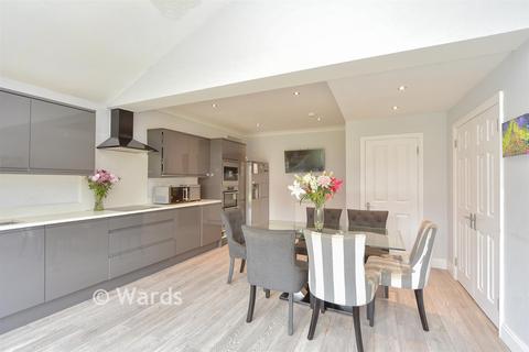 15 Orchard Road, Welling, DA16 1QG