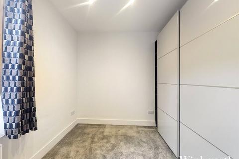 2 bedroom apartment to rent, Lawrence Road, London, UK, W5