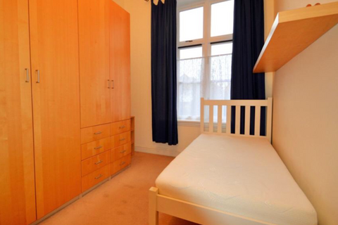 2 bedroom apartment to rent, Upton Park