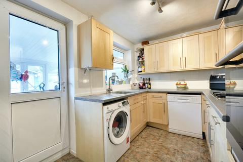 2 bedroom terraced house for sale, East Lodge Road, Ashford TN23