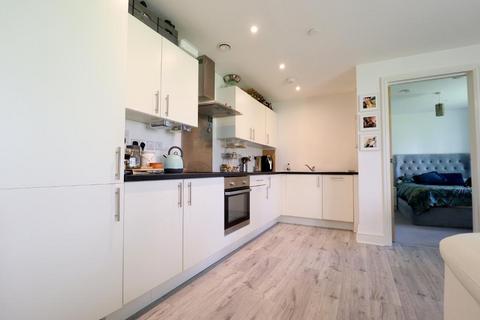 2 bedroom apartment for sale, Cypress Road, South Luton, Luton, Bedfordshire, LU1 4FZ