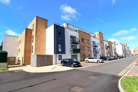 2 bedroom apartment for sale, Cypress Road, South Luton, Luton, Bedfordshire, LU1 4FZ