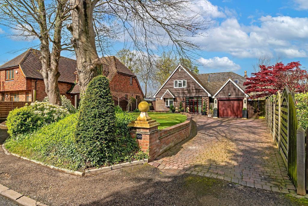 Manor Road, Barton le clay... 5 bed detached house for sale £850,000