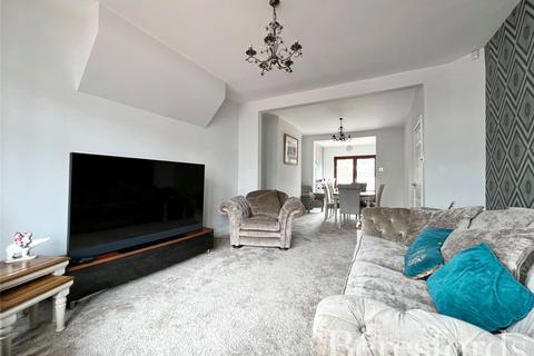 4 bedroom semi-detached house for sale, Osborne Road, Hornchurch, RM11