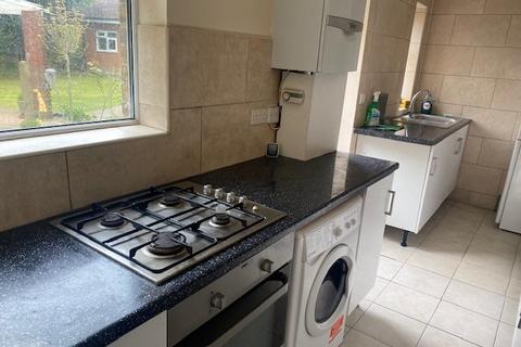 1 bedroom end of terrace house to rent, Mornington Crescent, Hounslow