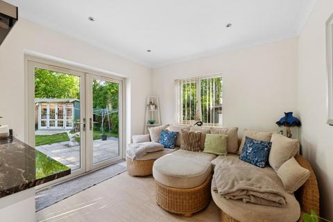 7 Buttercup Paddock, Whaplode, Spalding, PE12 6UX