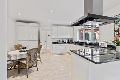 7 Buttercup Paddock, Whaplode, Spalding, PE12 6UX