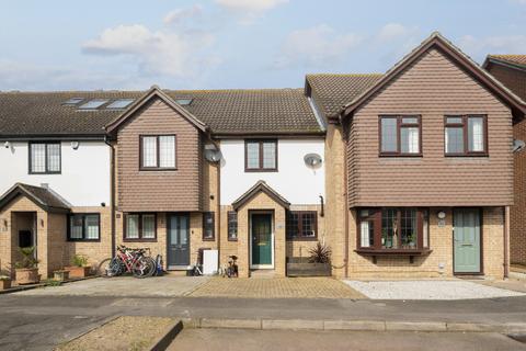 2 bedroom terraced house to rent, Armstrong Close, Walton-on-Thames, Surrey, KT12