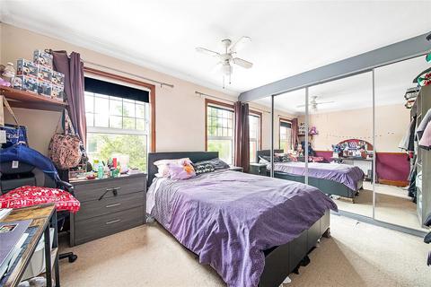 17 Elmers Road, London, SE25 5DS