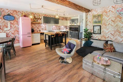 17 Garten Close, Knaresborough, HG5 0TR