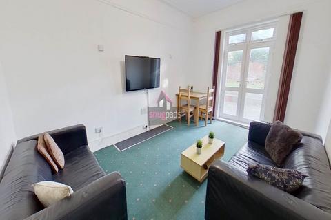 1 bedroom in a house share to rent, Devonshire Road, Salford,