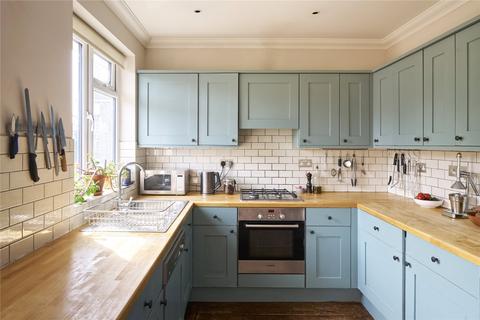 5b Sharon Gardens, London, E9 7RX