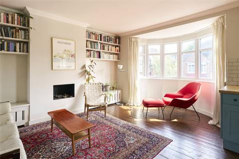 5b Sharon Gardens, London, E9 7RX
