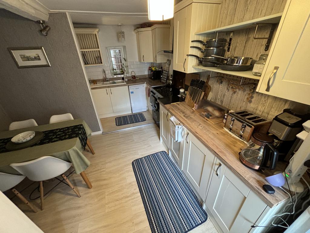 Kitchen/diner (second image)