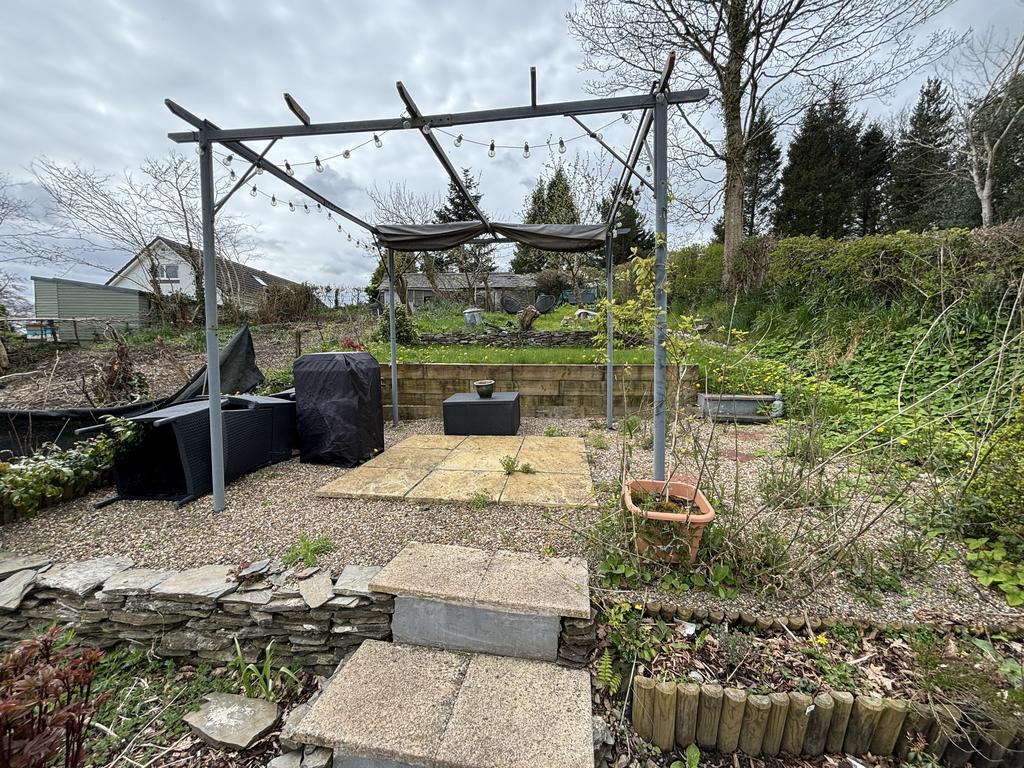 Pergola/patio area