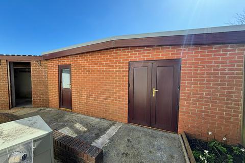 5 Bro Llan, Llanwnnen, Lampeter, SA48 7LB