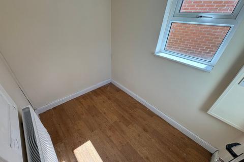 5 Bro Llan, Llanwnnen, Lampeter, SA48 7LB