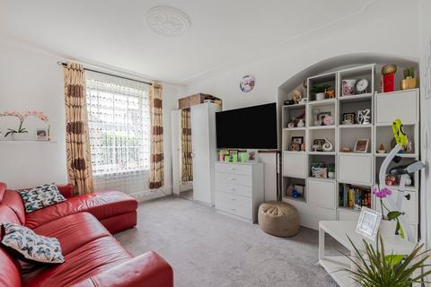 61 Ravenscar Road, Bromley, BR1 5PN