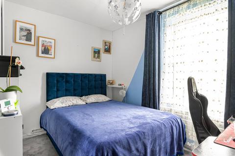 61 Ravenscar Road, Bromley, BR1 5PN