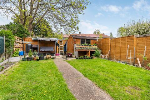 61 Ravenscar Road, Bromley, BR1 5PN
