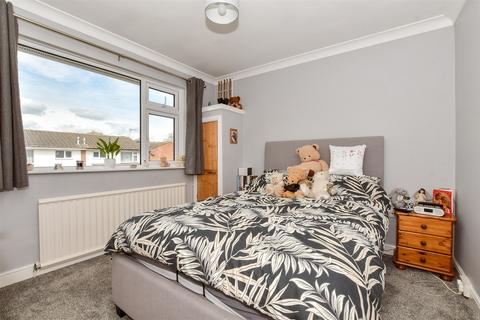 3 bedroom end of terrace house for sale, Belmont Road, Kennington, Ashford, Kent